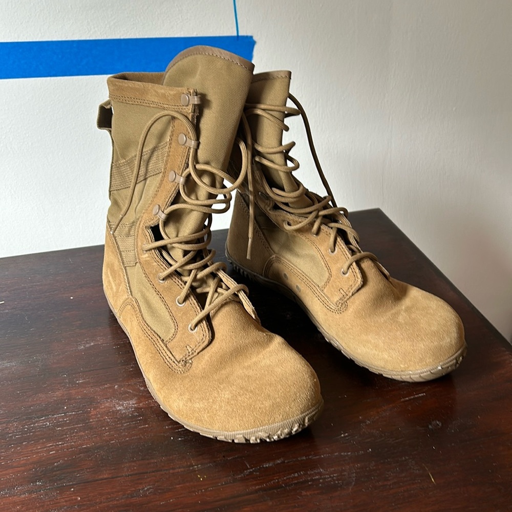 Belleville zero drop military hiking boots. Never worn